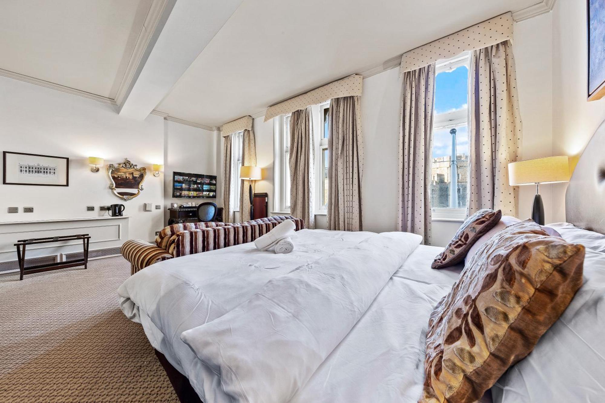 Harte & Garter Apartment Уиндзор Екстериор снимка
