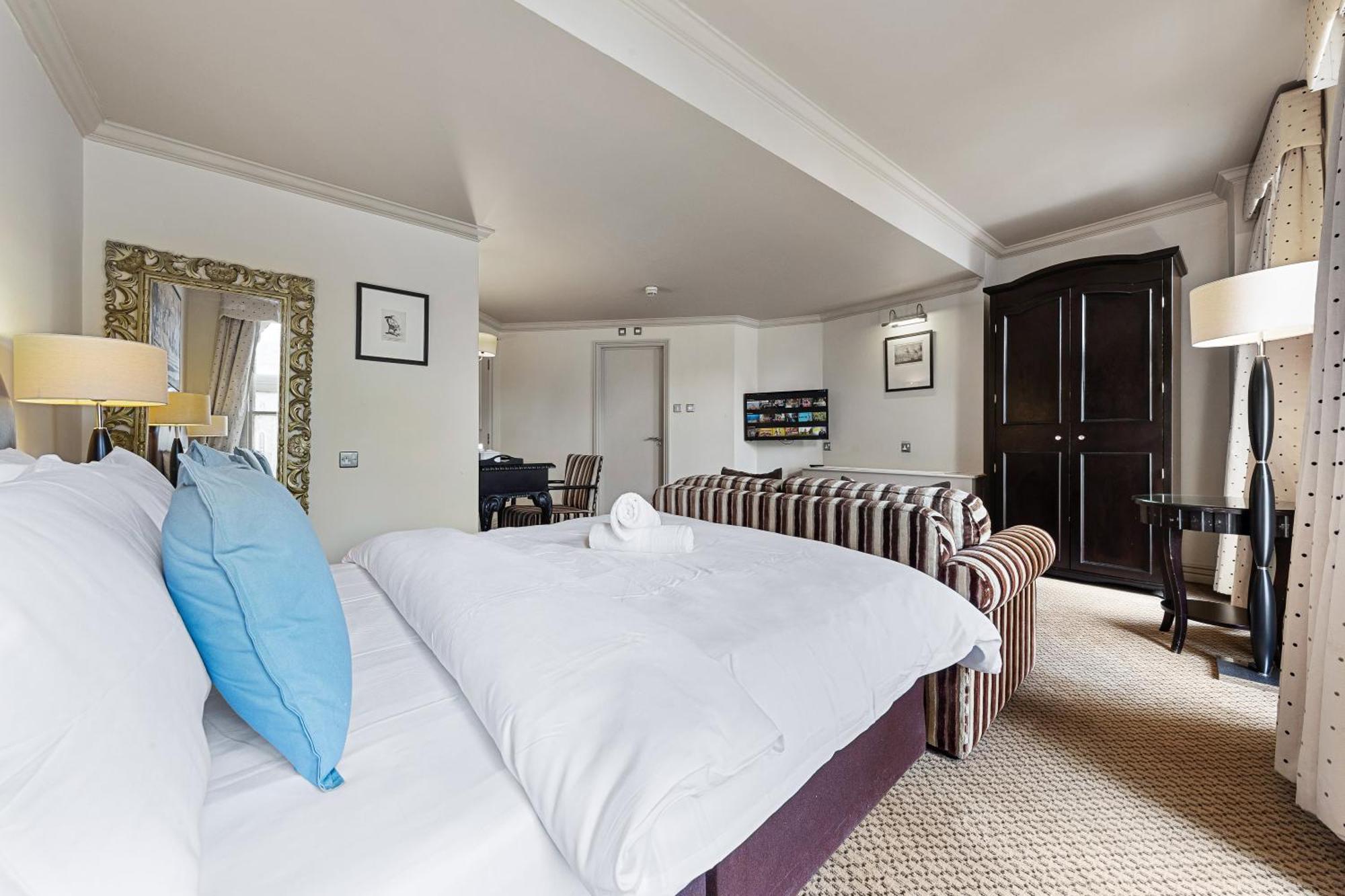Harte & Garter Apartment Уиндзор Екстериор снимка