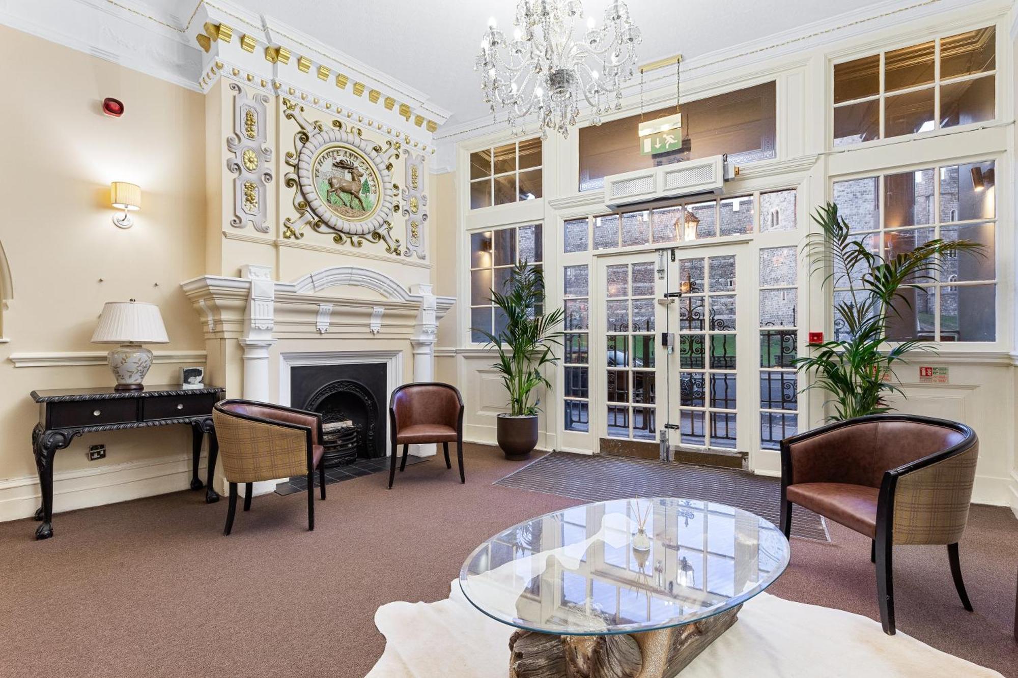 Harte & Garter Apartment Уиндзор Екстериор снимка
