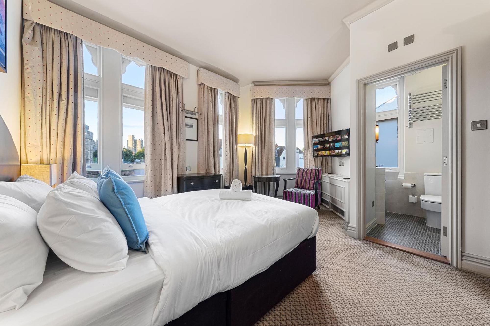 Harte & Garter Apartment Уиндзор Екстериор снимка